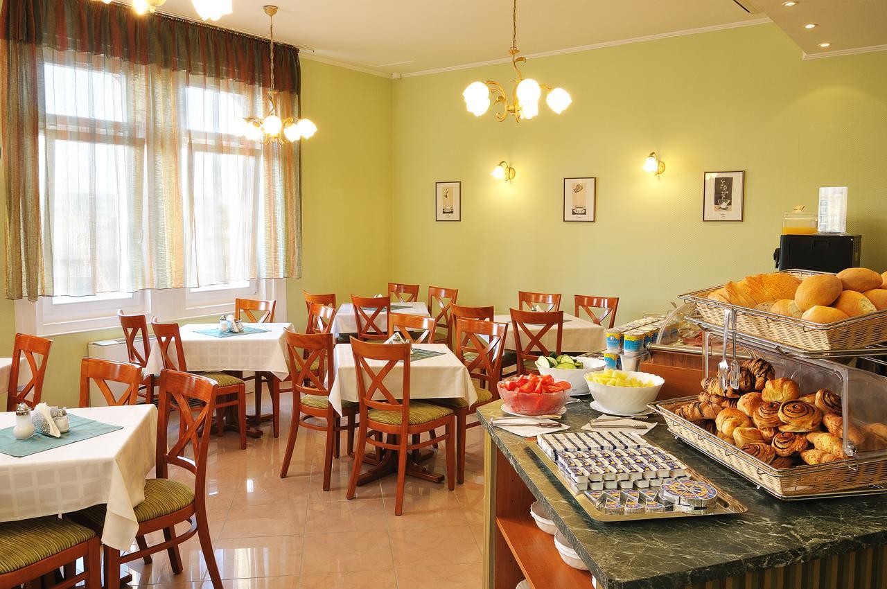Baross City Apartments Будапеща Екстериор снимка
