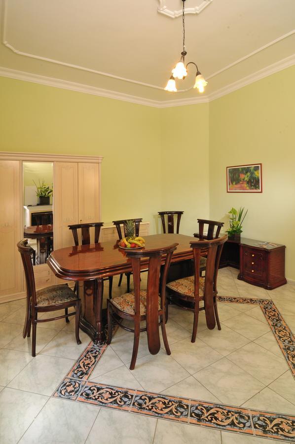 Baross City Apartments Будапеща Екстериор снимка